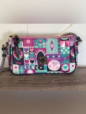EUC Dooney & Bourke It’s a Small World Pouchette Crossbody Bag